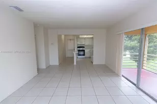 8900 NW 38th Dr, Coral Springs, FL 33065 - Photo 3