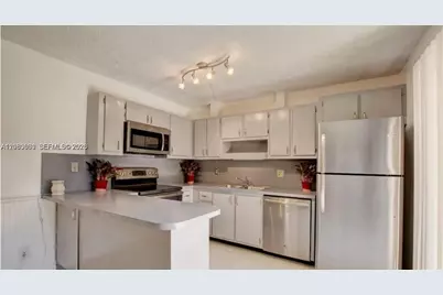 3103 Spanish Wells Dr #2A, Delray Beach, FL 33445 - Photo 9