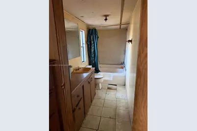 2212 NE Washington St, Other City - In The State Of Florida, FL 32055 - Photo 3