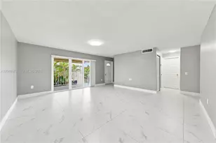 8410 SW 154th Cir Ct, Miami, FL 33193 - Photo 5