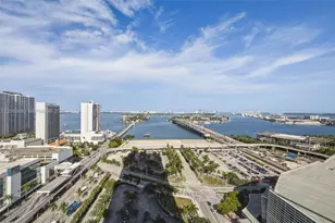 1400 Biscayne Blvd, Miami, FL 33132 - Photo 1
