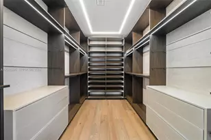 1300 Brickell Bay Dr, Miami, FL 33131 - Photo 21