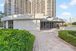 500 Three Islands Boulevard, Hallandale Beach, FL 33009 - Photo 39