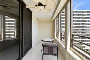 500 Three Islands Boulevard, Hallandale Beach, FL 33009 - Photo 15
