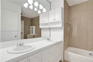 8260 SW 88th St, Miami, FL 33156 - Photo 23