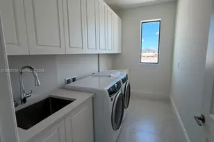 8540 NW 160th Terrace, Miami Lakes, FL 33016 - Photo 19