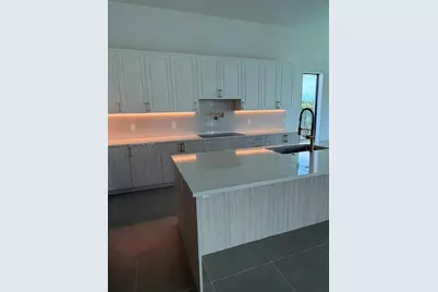 8540 NW 160th Terrace, Miami Lakes, FL 33016 - Photo 13