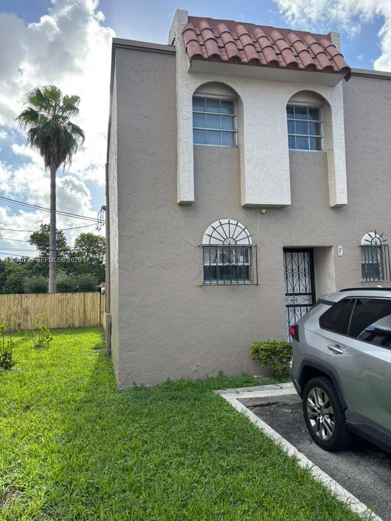11 Olive Dr #F - 11 Olive Dr #F, Hialeah, FL 33010 Luxury Property | Jose Angel Pina
