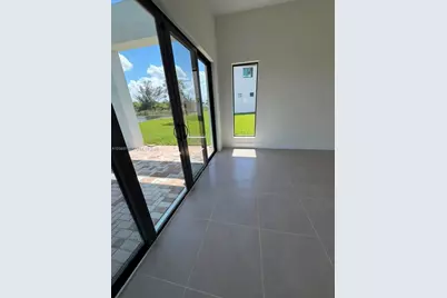 8540 NW 160th Terrace #1, Miami Lakes, FL 33016 - Photo 11