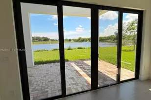 8540 NW 160th Terrace, Miami Lakes, FL 33016 - Photo 9