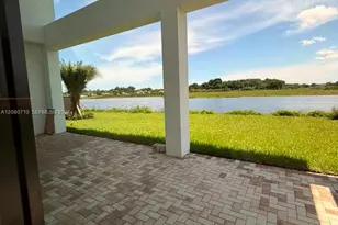 8540 NW 160th Terrace, Miami Lakes, FL 33016 - Photo 7