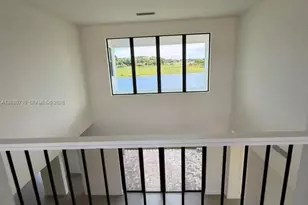 8540 NW 160th Terrace, Miami Lakes, FL 33016 - Photo 17