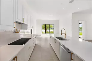 8540 NW 160th Terrace, Miami Lakes, FL 33016 - Photo 59
