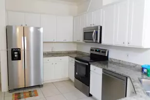 617 SE 7th St, Cape Coral, FL 33990 - Photo 11