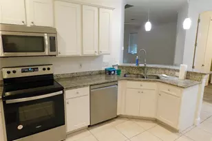 617 SE 7th St, Cape Coral, FL 33990 - Photo 13