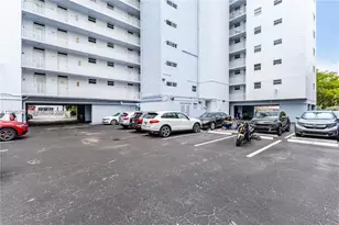 1045 10th St, Miami Beach, FL 33139 - Photo 25