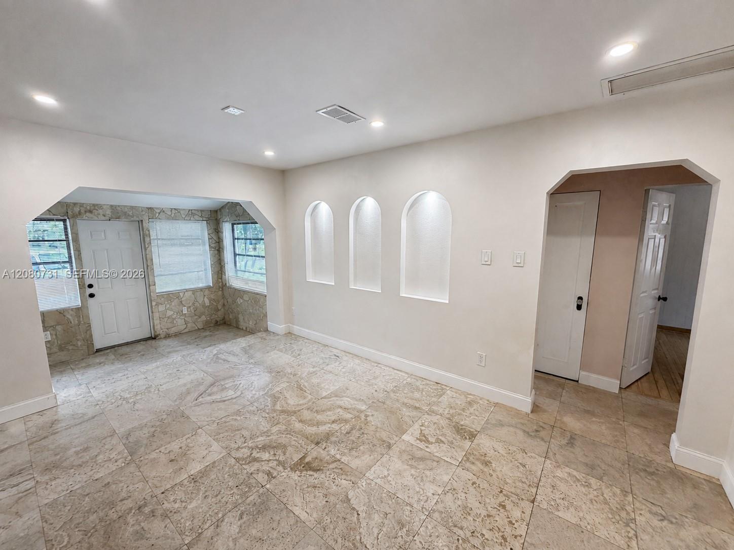 1820 Coolidge St - 1820 Coolidge St, Hollywood, FL 33020 Luxury Property | Jose Angel Pina