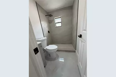 2324 Service Rd, Opa-Locka, FL 33054 - Photo 9