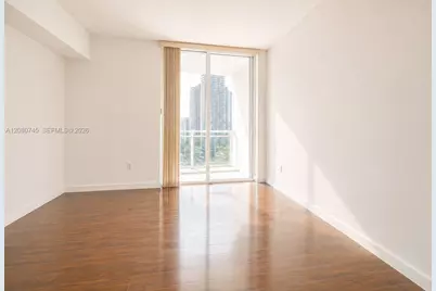 951 Brickell Ave #2407, Miami, FL 33131 - Photo 7