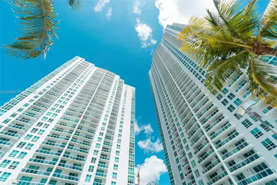 951 Brickell Ave #2407, Miami, FL 33131 - Photo 17