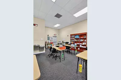 Kumon Learning Center SW For Sale in Kendall, Kendall, FL 33196 - Photo 7
