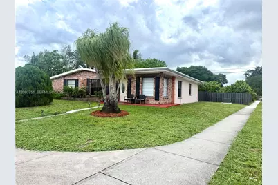 3851 SW 59th Ter, Davie, FL 33314 - Photo 3