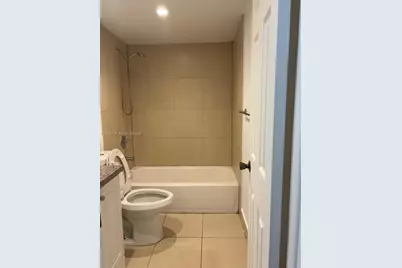 6970 NW 186th St #3-505, Hialeah, FL 33015 - Photo 7