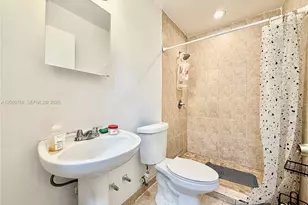 759 NW 70th St, Miami, FL 33150 - Photo 13