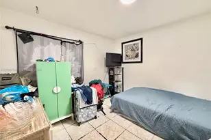 759 NW 70th St, Miami, FL 33150 - Photo 27