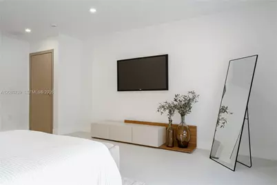 1221 Biarritz Dr, Miami Beach, FL 33141 - Photo 33