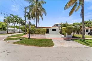 1221 Biarritz Dr, Miami Beach, FL 33141 - Photo 7