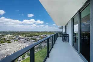121 NE 34th St, Miami, FL 33137 - Photo 3