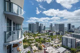121 NE 34th St, Miami, FL 33137 - Photo 13