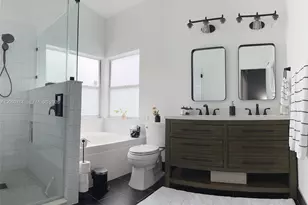 6384 Lansdowne Cir, Boynton Beach, FL 33472 - Photo 11