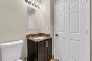1990 NW 4th Ct, Miami, FL 33136 - Photo 21