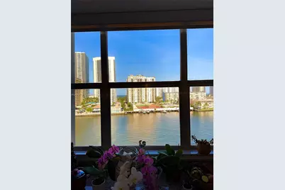 100 Golden Isles Dr #806, Hallandale Beach, FL 33009 - Photo 17
