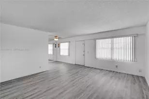 300 SW 134th Way, Pembroke Pines, FL 33027 - Photo 3