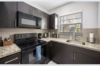 821 SW 5th St #1, Miami, FL 33130 - Photo 5