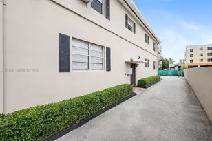 821 SW 5th St, Miami, FL 33130 - Photo 9