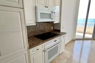808 Brickell Key Dr, Miami, FL 33131 - Photo 9