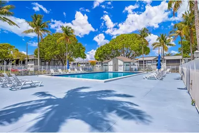 20761 NE 4 Pl #204, Aventura, FL 33179 - Photo 3