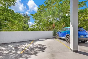 6900 Bay Dr, Miami Beach, FL 33141 - Photo 25