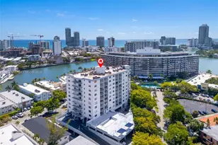 6900 Bay Dr, Miami Beach, FL 33141 - Photo 31