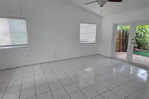 306 NW 114th Ave, Sweetwater, FL 33172 - Photo 9