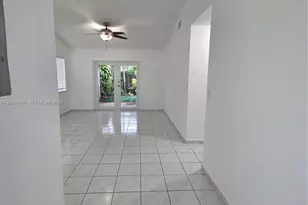 306 NW 114th Ave, Sweetwater, FL 33172 - Photo 7