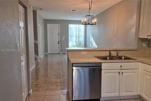 1908 NW 79th Way, Pembroke Pines, FL 33024 - Photo 15