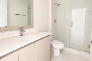 2555 NE 193 St, Aventura, FL 33180 - Photo 9