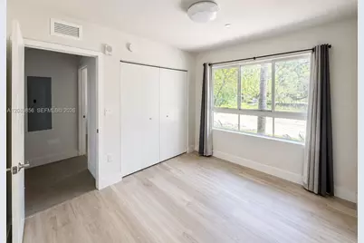 2555 NE 193 St #2112, Aventura, FL 33180 - Photo 11