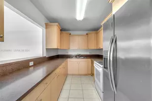6112 SW 3rd St, Margate, FL 33068 - Photo 9