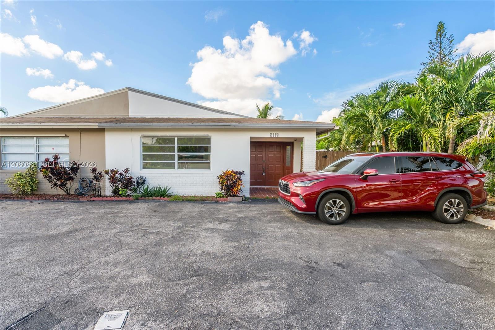 6112 SW 3rd St #2 - 6112 SW 3rd St #2, Margate, FL 33068 Luxury Property | Jose Angel Pina